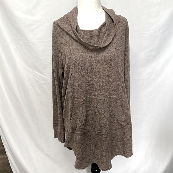 TORRID | Super Soft Plush Cowl Neck Raglan Tunic Sweatshirt - Picture 2 of 5